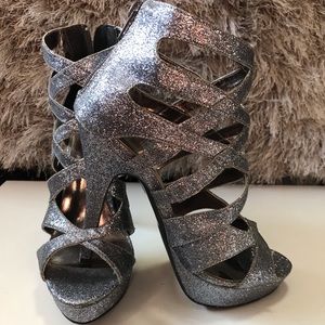 💎 Gorgeous Strappy Charlotte Russe Heel 💎